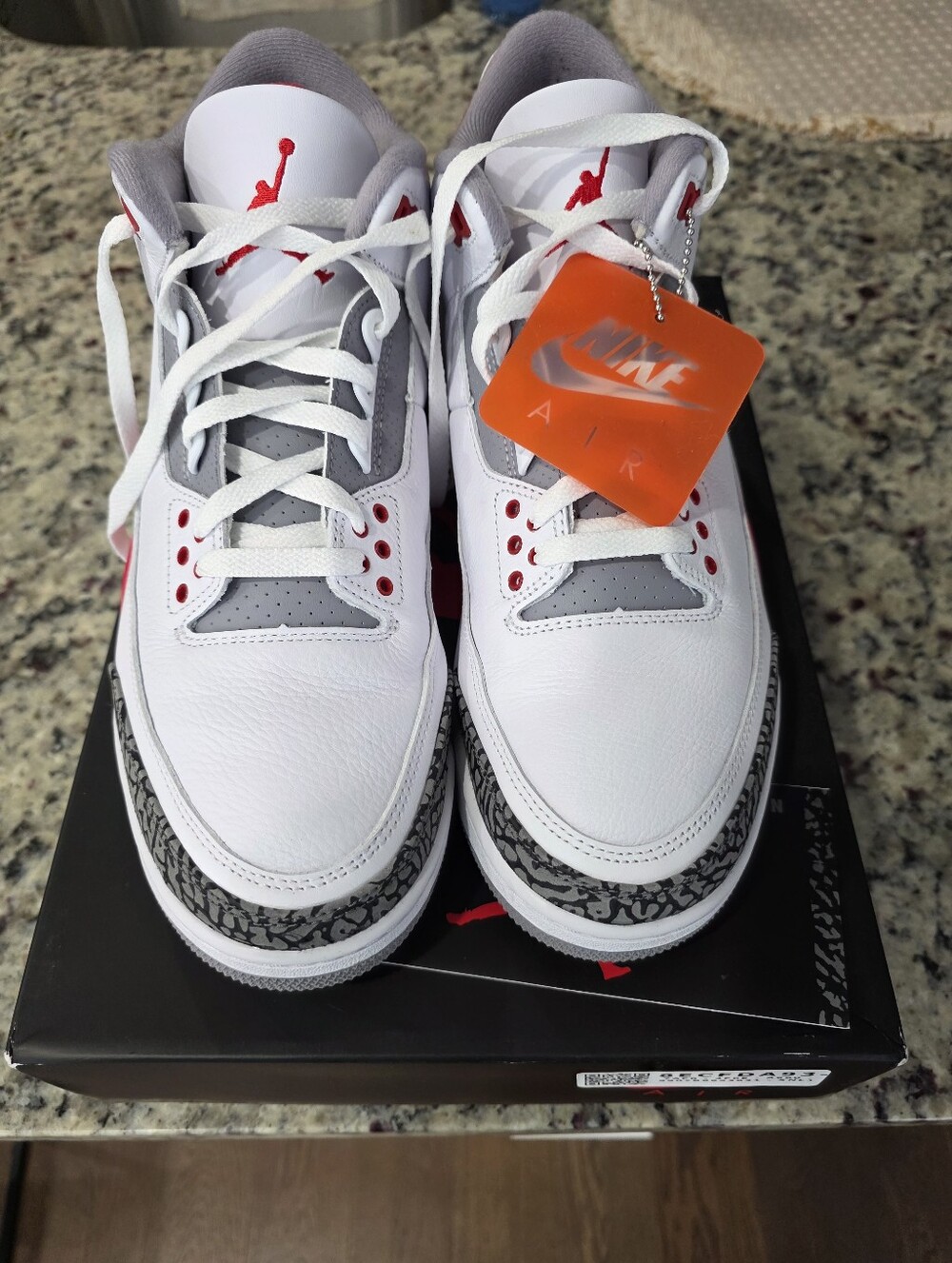 Jordan Retro 3 Fire Red (2022)